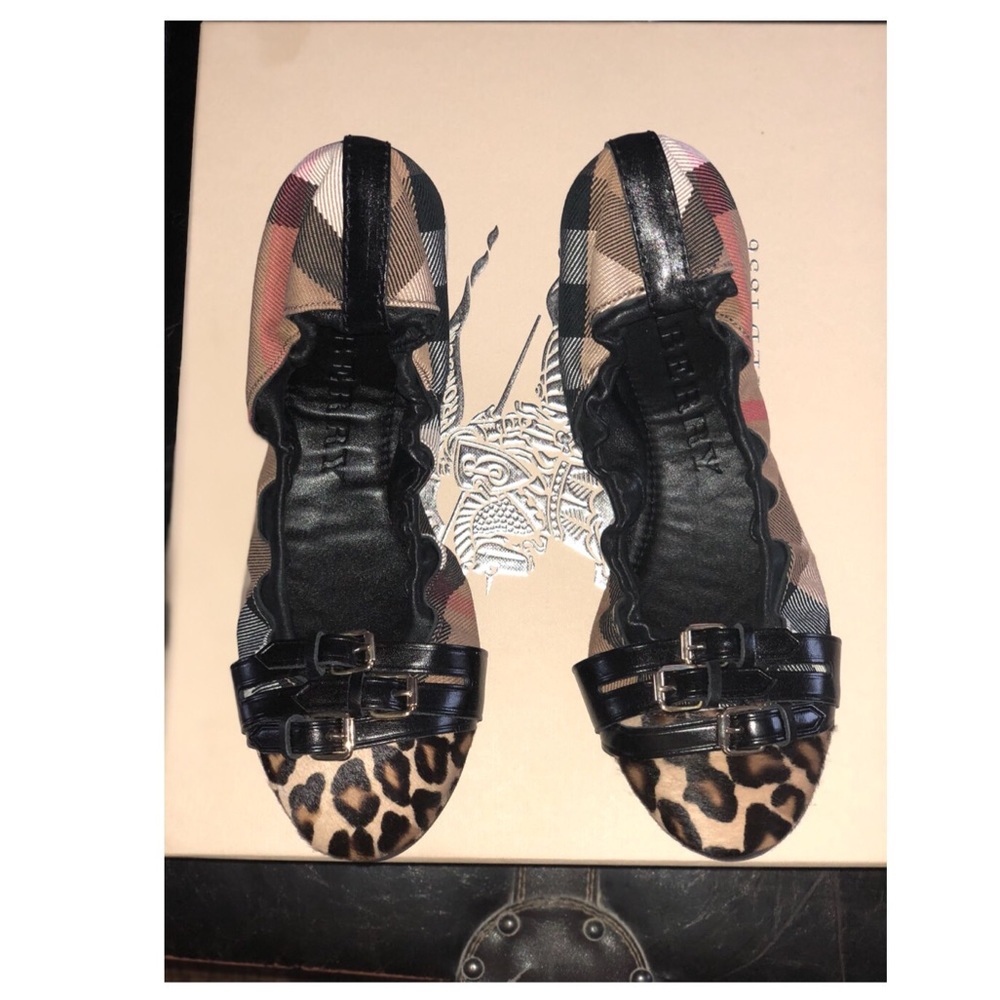 Burberry ballerina flats